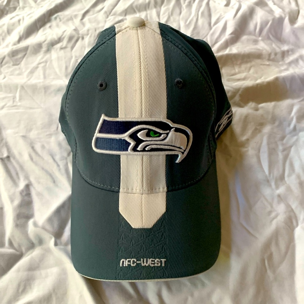 Seattle Seahawks cap. One size  NWT
